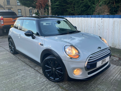 MINI Hatch  1.5 Cooper Hatchback 3dr Petrol Auto Euro 6 (s/s) (136 ps)