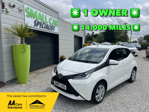 Toyota AYGO  1.0 VVT-i X-Play 5dr