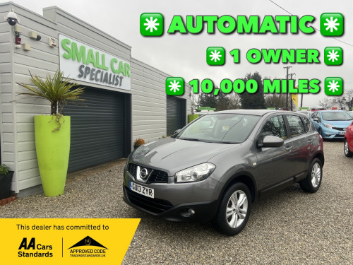 Nissan Qashqai  1.6 Acenta SUV 5dr Petrol CVT 2WD Euro 5 (117 ps) 