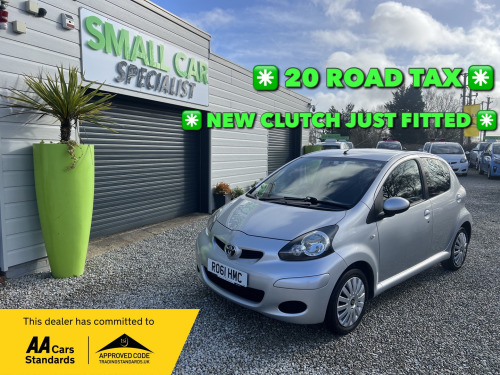 Toyota AYGO  1.0 VVT-i Ice Hatchback 5dr Petrol Manual Euro 5 (67 ps) 