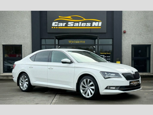 Skoda Superb  2.0 TDI SE L Executive Hatchback 5dr Diesel DSG Eu