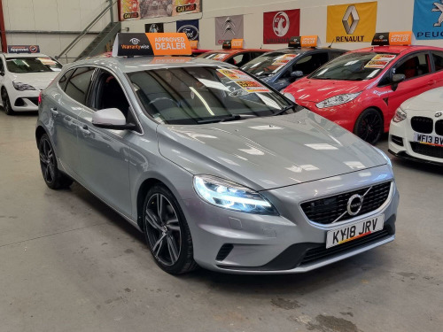 Volvo V40  2.0 R-Design Pro D3