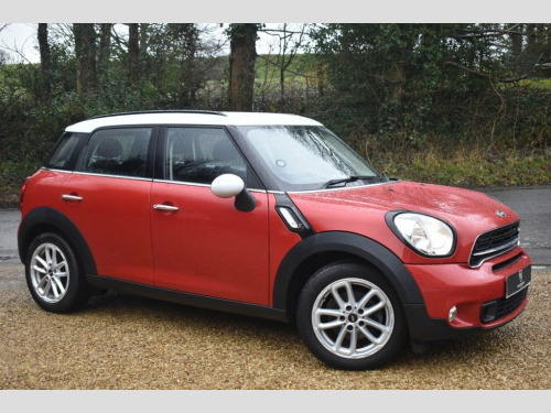 MINI Countryman  2.0 Cooper SD SUV 5dr Diesel Auto Euro 5 (143 ps)