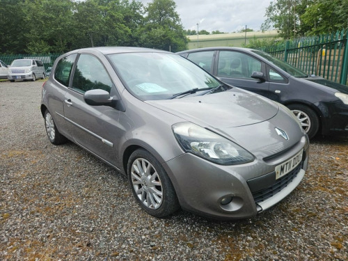 Renault Clio  1.2 Dynamique TomTom Hatchback 3dr Petrol Manual E