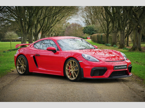 Porsche 718  CAYMAN GT4