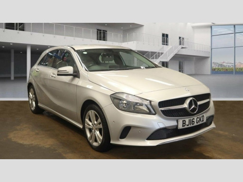 Mercedes-Benz A-Class  1.5 A180d Sport (Executive) Hatchback 5dr Diesel M