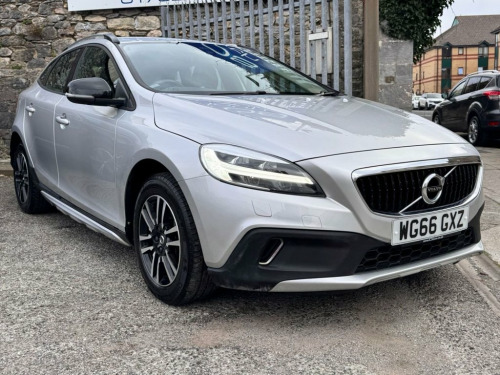 Volvo V40  2.0 D2 Nav Plus Hatchback 5dr Diesel Manual Euro 6