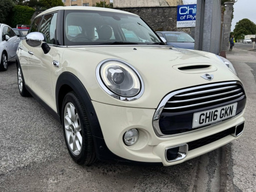 MINI Hatch  2.0 Cooper SD Hatchback 5dr Diesel Auto 6Spd Euro 