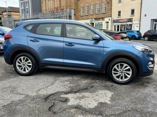 Hyundai Tucson  1.7 CRDi Blue Drive SE Nav SUV 5dr Diesel Manual E 