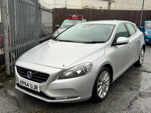 Volvo V40  2.0 D3 SE Nav Hatchback 5dr Diesel Manual Euro 5 ( 