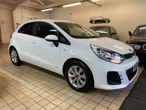 Kia Rio  1.3 SR7