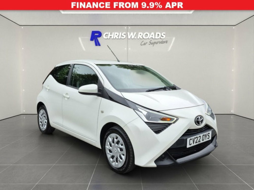Toyota AYGO  1.0 VVT-i x-play 5dr  ** Rear Camera + Apple/Andro