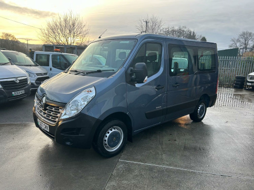 Renault Master  2.3 FWD SL28 dCi SWB Business Wheelchair Access Crew Euro 6 No Vat