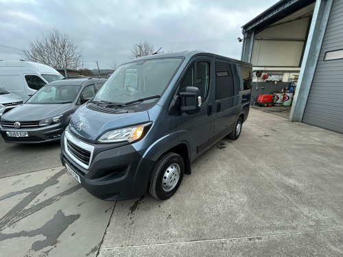 Peugeot Boxer  2.2 BlueHDi Euro 6 333 L1H1 SWB WHEELCHAIR ACCESS CREW VAN NO VAT