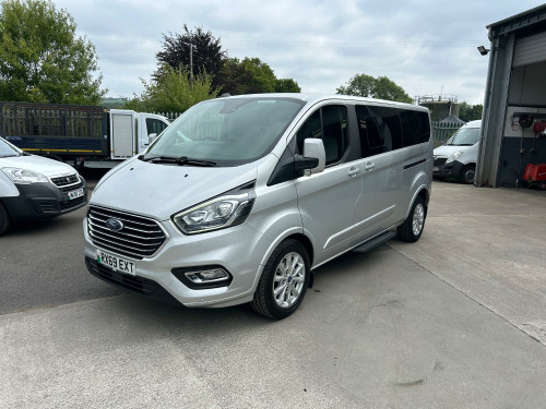 Ford Tourneo Custom  2.0 320 130BHP L2H1 WHEELCHAIR ACCESS 7 Seater Bus Crew Titanium No Vat