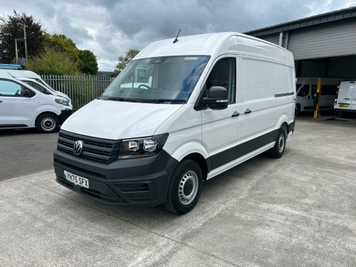 Volkswagen Crafter  2.0 TDI CR35 140BHP MWB MEDIUM ROOF Commerce