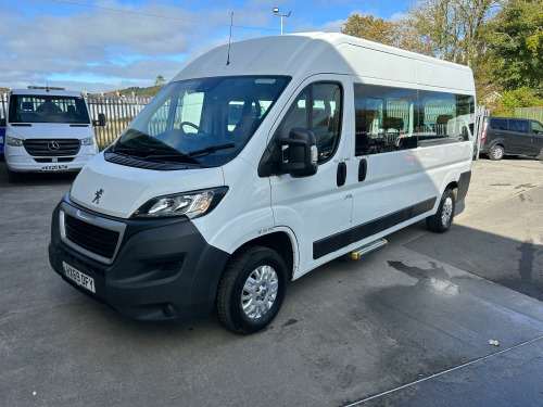 Peugeot Boxer  2.0 BlueHDi 335 L3H2 LWB MEDIUM ROOF Mini bus