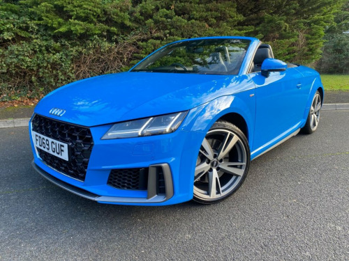 Audi TT  2.0 TFSI 45 S line Roadster 2dr Petrol S Tronic qu