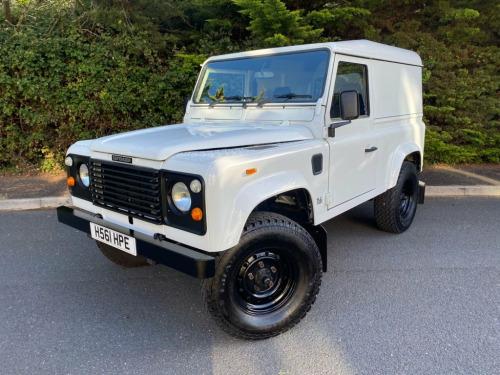 Land Rover 90  DEFENDER 90 TURBO DIESEL 4X4 2495CC TDI BEAUTIFULL