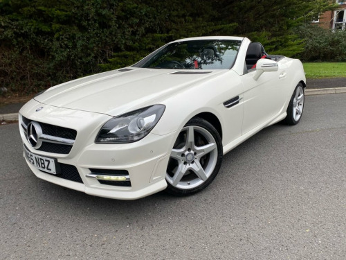 Mercedes-Benz SLK SLK200 AMG 2.0 SLK200 AMG Sport Convertible 2dr Petrol G-Tron 