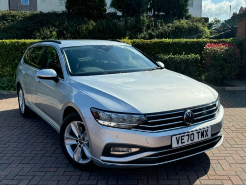 Volkswagen Passat  1.5 SE NAV TSI EVO 5d 148 BHP VW MAIN DEALER SERVI