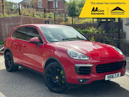 Porsche Cayenne  3.0 S E-HYBRID TIPTRONIC 5d 333 BHP NATIONWIDE DEL