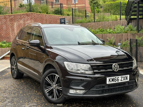 Volkswagen Tiguan  2.0 TDI BlueMotion Tech SE Navigation SUV 5dr Dies