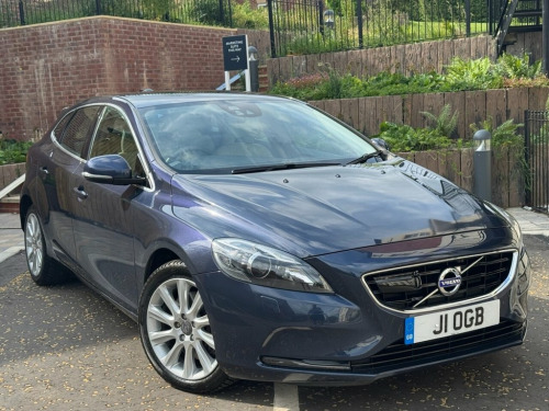 Volvo V40  2.0 D3 SE Lux Nav Hatchback 5dr Diesel Geartronic 