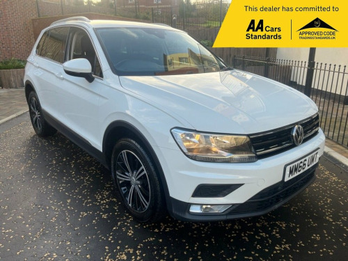 Volkswagen Tiguan  2.0 TDI BlueMotion Tech SE Navigation SUV 5dr Dies 