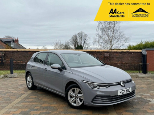 Volkswagen Golf  1.5 eTSI MHEV Life Hatchback 5dr Petrol Hybrid DSG 