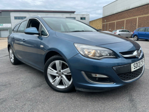 Vauxhall Astra  1.6 16V SRi Sports Tourer Auto Euro 5 5dr