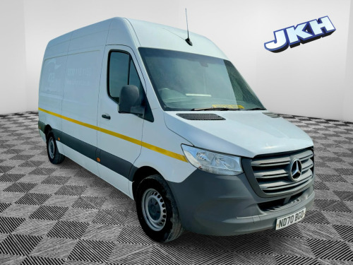 Mercedes-Benz Sprinter  2.0 315 CDI L2 H2 MWB RWD UTILITY SPEC