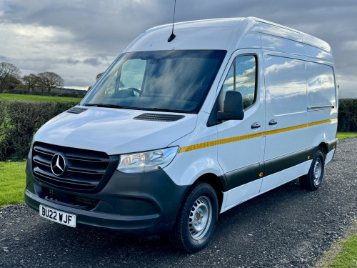 Mercedes-Benz Sprinter  2.0 315 CDI L2 H2 Utility Spec With A/C 