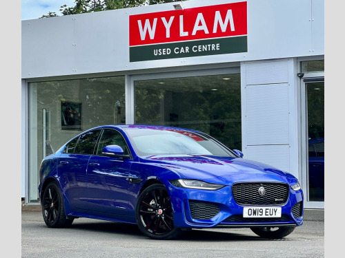 Jaguar XE  2.0 D180 R-Dynamic SE Auto AWD Euro 6 (s/s) 4dr