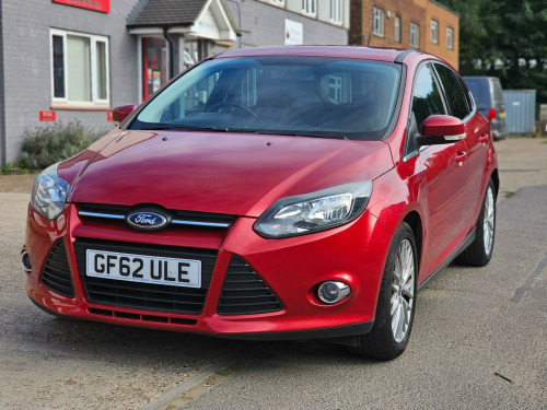 Ford Focus  1.0T EcoBoost Zetec Euro 5 (s/s) 5dr