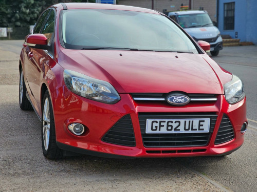 Ford Focus  1.0T EcoBoost Zetec Euro 5 (s/s) 5dr