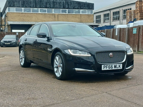 Jaguar XF  2.0d Portfolio Auto AWD Euro 6 (s/s) 4dr