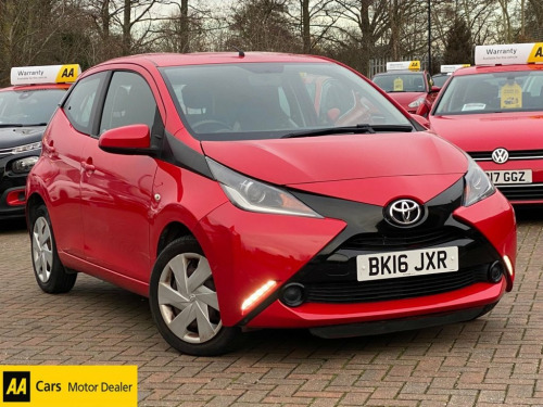 Toyota AYGO  1.0 VVT-i x-play Hatchback 5dr Petrol Manual Euro 