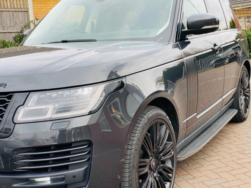 Land Rover Range Rover  4.4 SD V8 Autobiography SUV 5dr Diesel Auto 4WD Eu