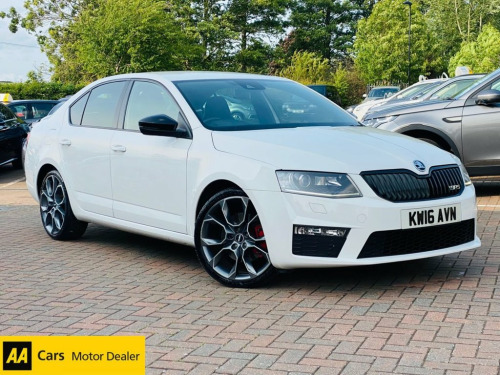 Skoda Octavia  2.0 TDI vRS Hatchback 5dr Diesel Manual Euro 6 (s/