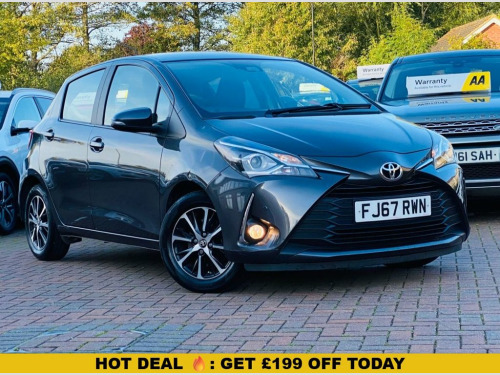Toyota Yaris  1.5 VVT-i Icon Tech Hatchback 5dr Petrol Manual Eu