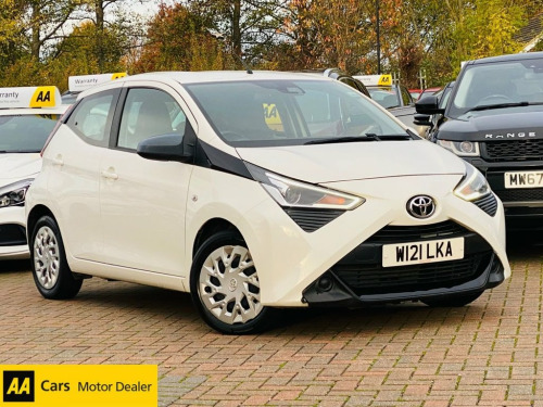 Toyota AYGO  1.0 VVT-i x-play Hatchback 5dr Petrol Manual Euro  