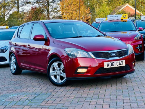 Kia ceed  1.6 CRDi EcoDynamics 2 Hatchback 5dr Diesel Manual
