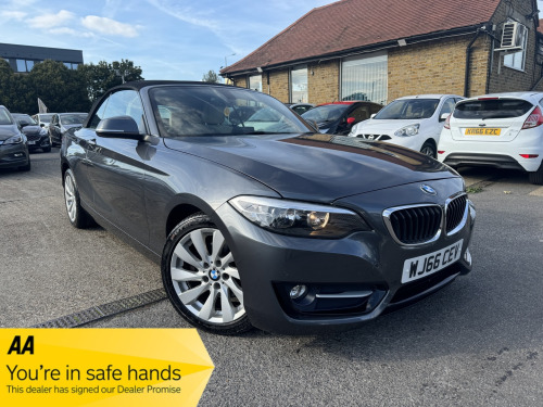 BMW 2 Series  2.0 220i Sport Convertible 2dr Petrol Auto Euro 6 (s/s) (184 ps)