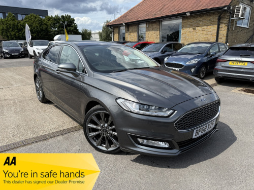 Ford Mondeo  2.0 TDCi Vignale Hatchback 5dr Diesel Powershift Euro 6 (s/s) (180 ps)