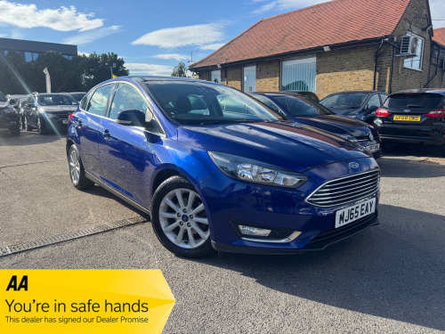 Ford Focus  1.6 Titanium Hatchback 5dr Petrol Powershift Euro 6 (125 ps)