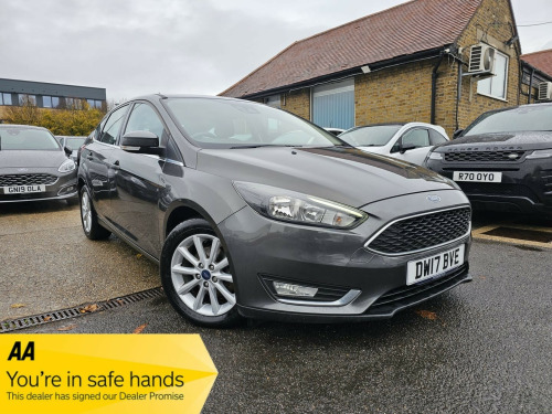 Ford Focus  1.0T EcoBoost Titanium Hatchback 5dr Petrol Auto Euro 6 (s/s) (125 ps)