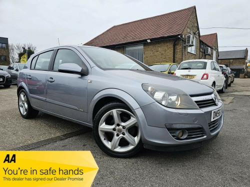 Vauxhall Astra  1.8i 16v SRi Hatchback 5dr Petrol Manual (175 g/km, 138 bhp) 