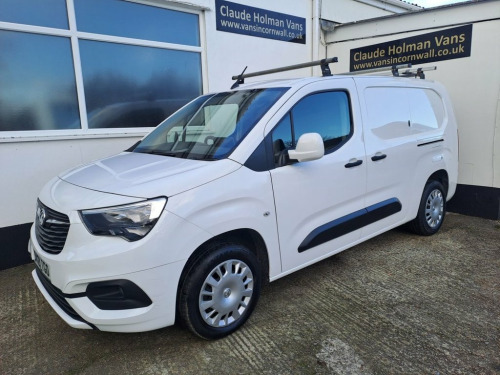 Vauxhall Combo  1.5 Turbo D 2300 Sportive Panel Van 4dr Diesel Man 