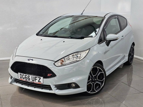 Ford Fiesta  1.6 T EcoBoost ST-200